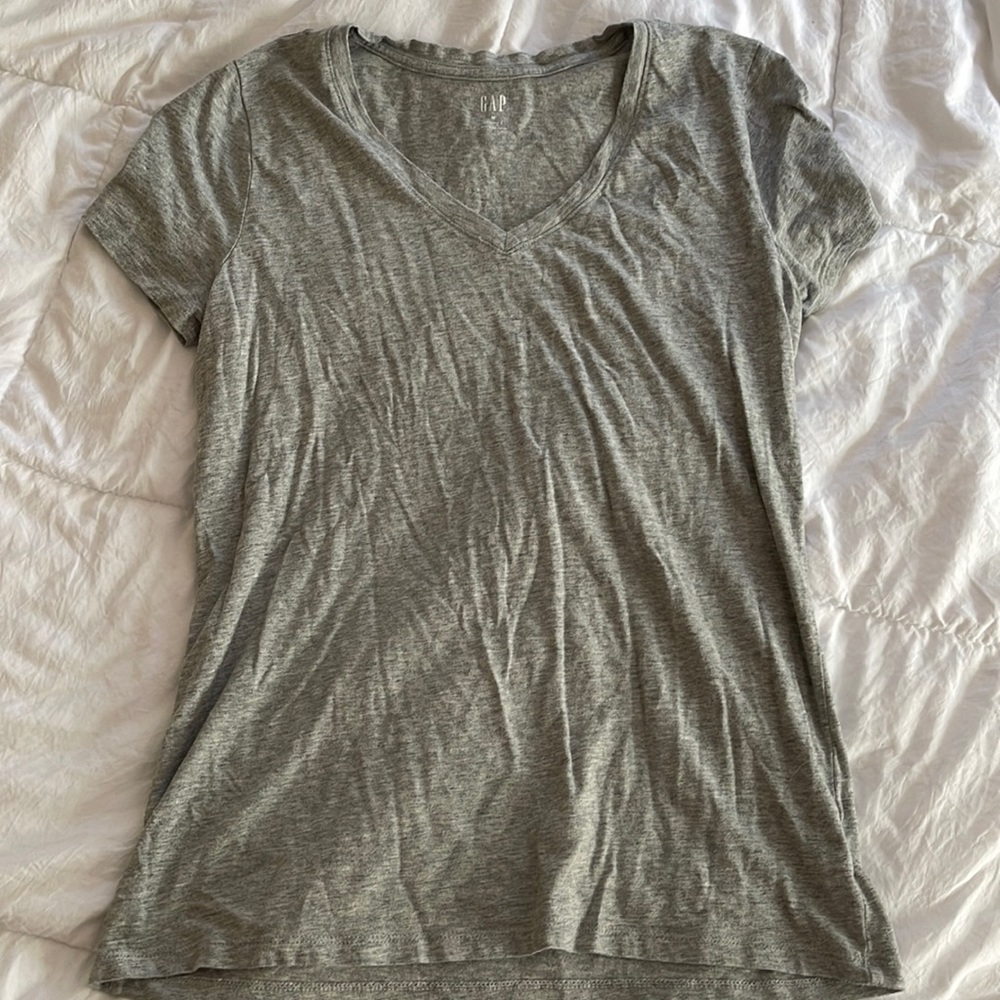 Medium gap, T-shirt, gray